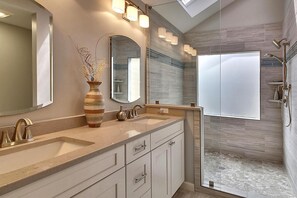 Towels - Sunset Rentals | Gloucester 79 (Hilton Head Island)