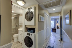 Towels - Sunset Rentals | Breakers 117 (Hilton Head)