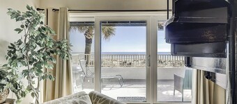 Sunset Rentals | Beach Villa 3
