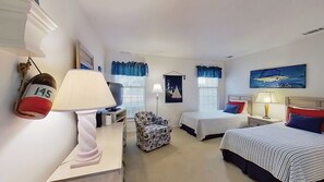 3 bedrooms, iron/ironing board, internet, bed sheets