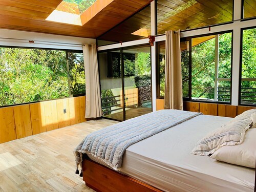 Epic Adventure Lodge