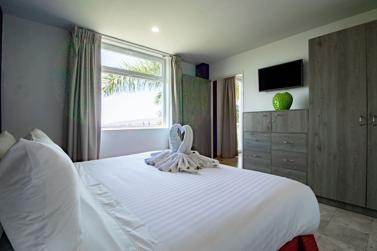 1 habitación, cunas gratuitas, wifi gratis y ropa de cama
