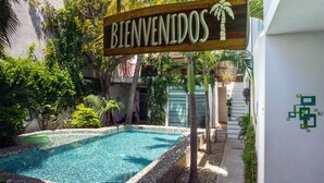 Unclassified image, 5 of 29, button - Casa Daikiri (Puerto Escondido)