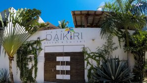 Unclassified image, 4 of 29, button - Casa Daikiri (Puerto Escondido)
