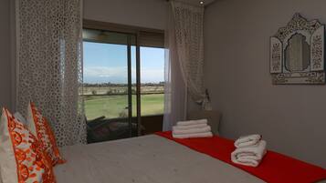 2 chambres, literie de qualité supérieure, rideaux occultants