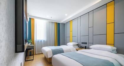 Mingyang Hotel (Taiyuan South Station Shanxi University Store)