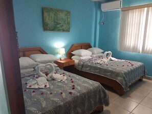 Free WiFi, bed sheets - Hotel Vista Mar (Bocas del Toro)