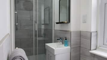 Comfort Double Room, Ensuite | Bathroom