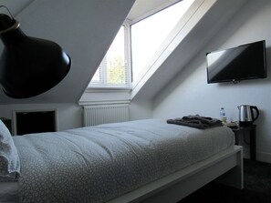 Comfort-Doppel- oder -Zweibettzimmer, mit Bad