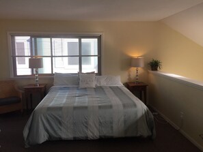 4 slaapkamers, een strijkplank/strijkijzer, gratis wifi, beddengoed