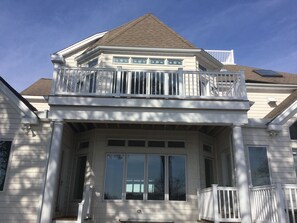 Exterior - "Luxury Waterfront Retreat – Spacious, Secluded, and Perfect for Events!"
 (Wareham)
