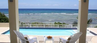 OCEANFRONT LUXURY VILLA, 4900sf, 4br, 4bth, billiards and Gym