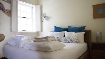 3 chambres, fer et planche à repasser, accès Internet, draps fournis