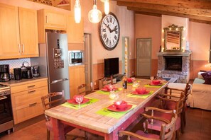 Dining - Charming stone house, a peaceful little paradise surrounded by mountains ... (Ucciani)