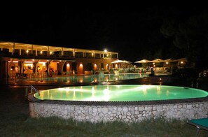 Pool - Apartment with small garden in Capo d'Arco Elba Island (Rio Marina)