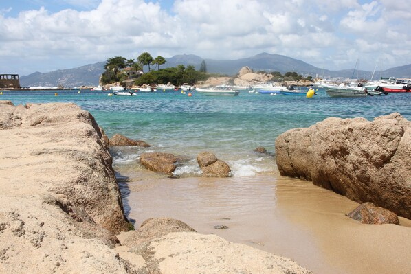 Ubicación cercana a la playa