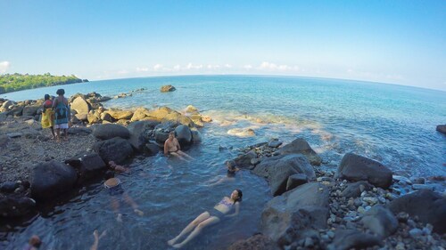 Bungalow in a quiet corner with sea view