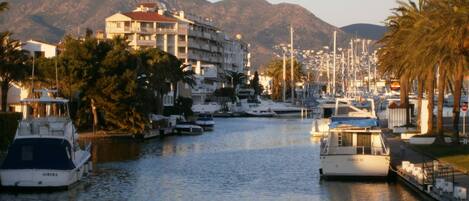 Marina