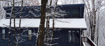 Great Five-Bedroom Massanutten Lodge for You to Relax -Military Discounts Avail