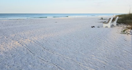 Anna Maria Villa con piscina climatizada, pasos de la playa