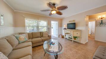 Smart TV, DVD player, books