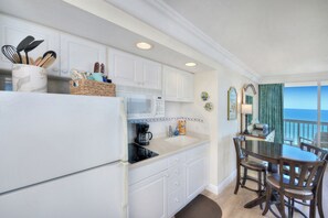 冰箱、微波炉、炉灶、茶具/咖啡用具