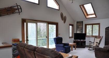 Winter Escape! Relax, ski, shop, etc! NConway/Eidelweiss.