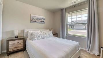 4 bedrooms, desk, iron/ironing board, travel crib