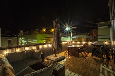 Baker Street Central - Balcony With Incredible Mountain View