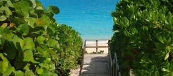 3 bedroom Town House, Paradise Island, Ocean Front Property