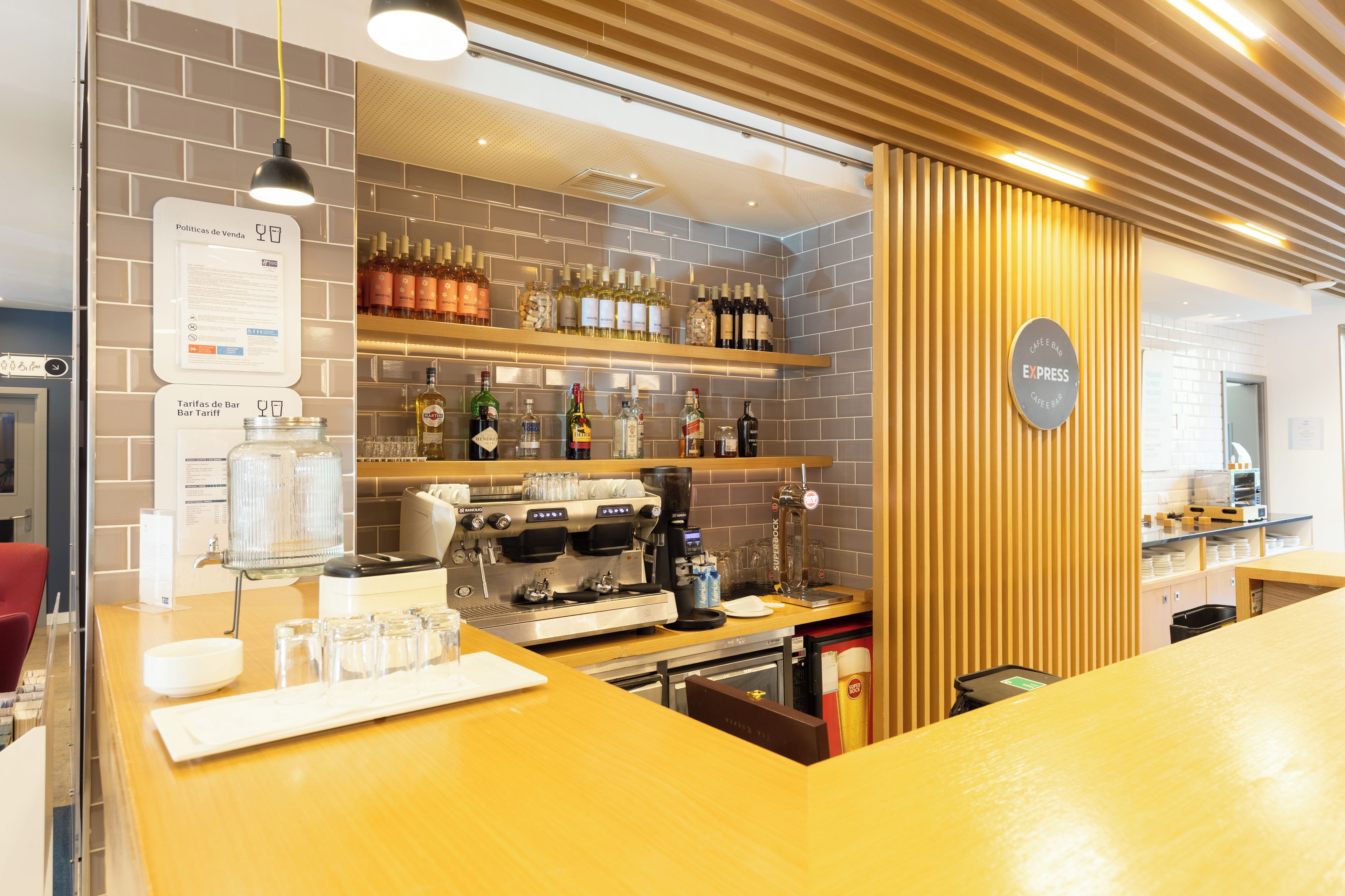Bar (på overnattingsstedet)