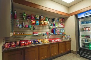 Gift shop - Humphrey Inn and suites (Winnipeg)
