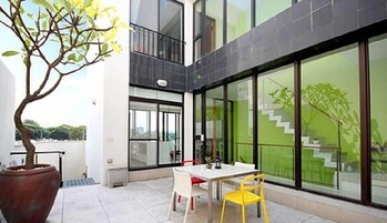 Fachada de la propiedad