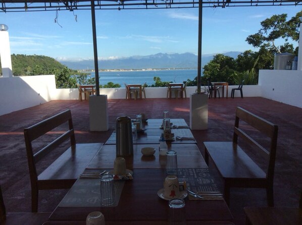 Petit déjeuner préparé sur commande (100 PHP par personne)