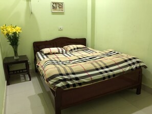 Deluxe Double Room | Free WiFi, bed sheets - An Phu Hostel (Hanoi)