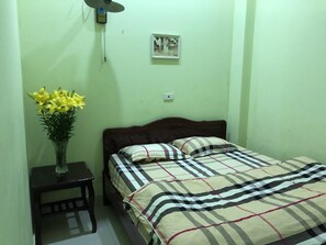 Deluxe Double Room | Free WiFi, bed sheets - An Phu Hostel (Hanoi)