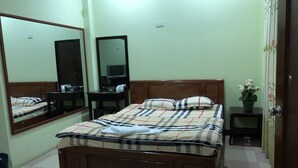واي فاي مجانًا وملاءات أسرّة