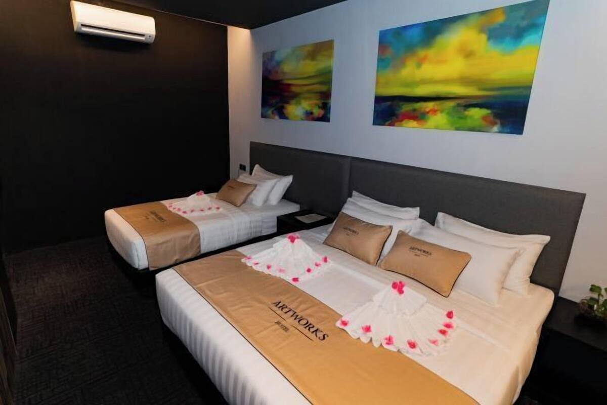 Desk, blackout drapes, WiFi (free), bed sheets