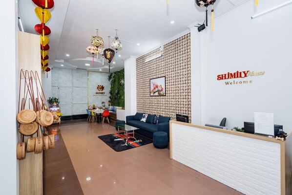 Reception - Shjmily House (Da Nang)