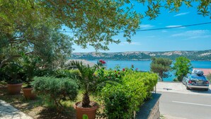 Property grounds - Apartments Novalja (Novalja)