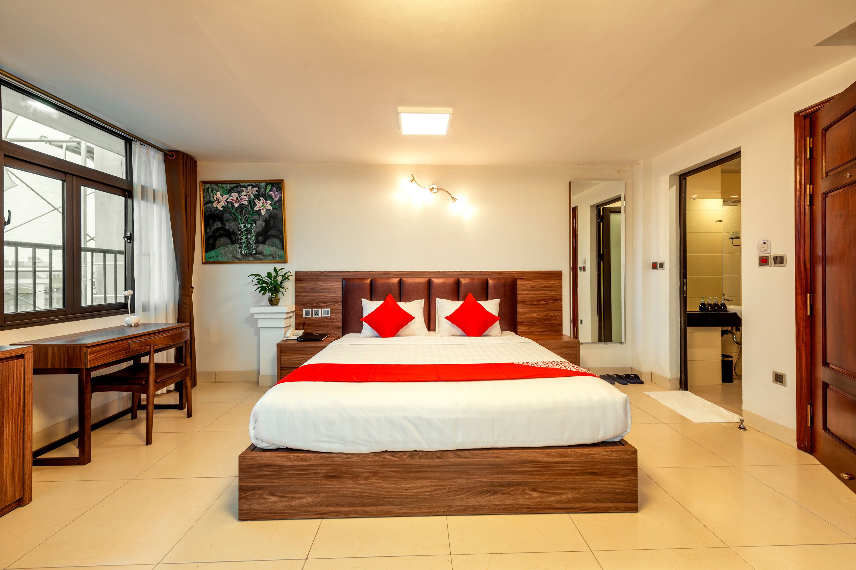 panoramic suite | 1 bedroom, select comfort beds, free minibar items, soundproofing