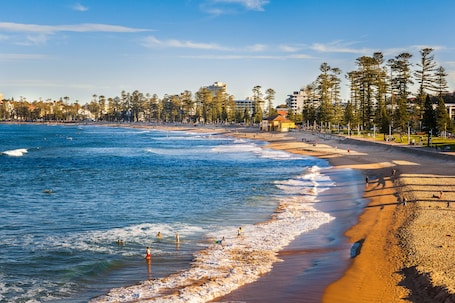 Ubicación cercana a la playa. Manly Beachfront Apartment