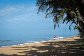 Trên bãi biển 
