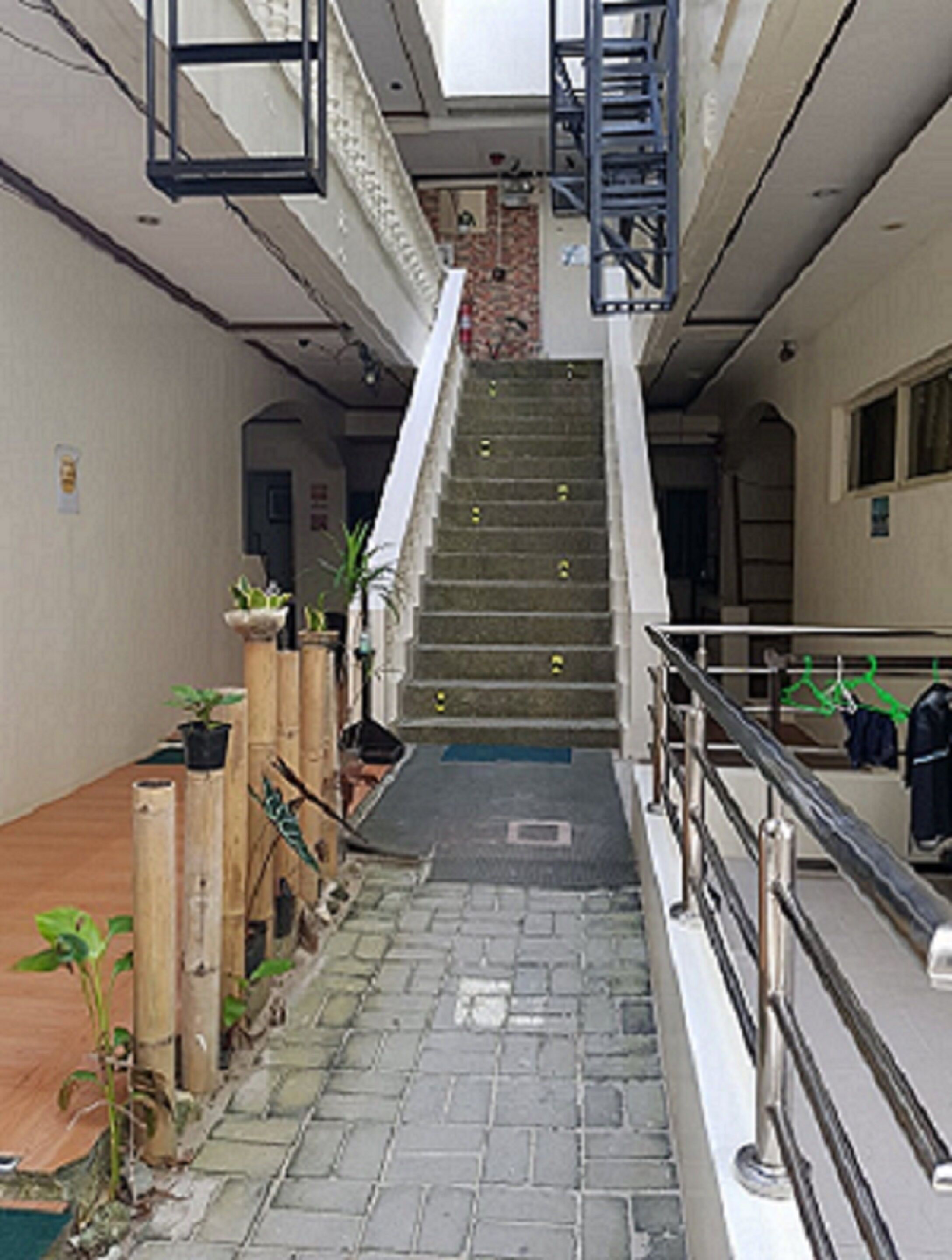 Mặt tiền nơi lưu trú