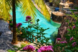 15 piscines extérieures