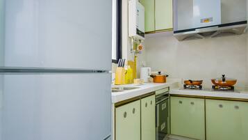 Comfort-Apartment, 3 Schlafzimmer | Eigene Küche | Kühlschrank, Herdplatte