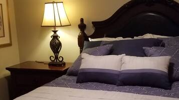 Familiehytte, ikke-røyk, utsikt mot høyde | Individuelt dekorert, individuelt innredet og strykejern/-brett