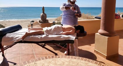 Talvi Tarjoukset! BEACH FRONT SLEEPS 12. CALL KIM 4 Tarjoukset.