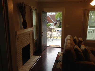 Large Pet Friendly House Walking Distance To Will Rodgers Stadium/ Arena