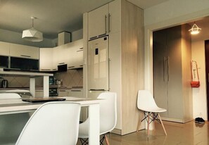 Appartement (6) | 1 chambre, décoration personnalisée, fer et planche à repasser